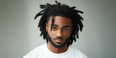 Solomon Gordon headshot